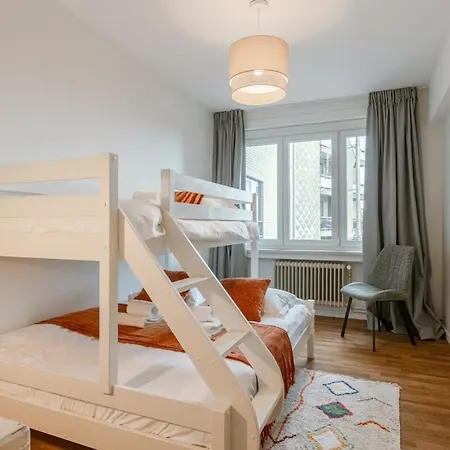 Pleasant In The Center Of Apartment *