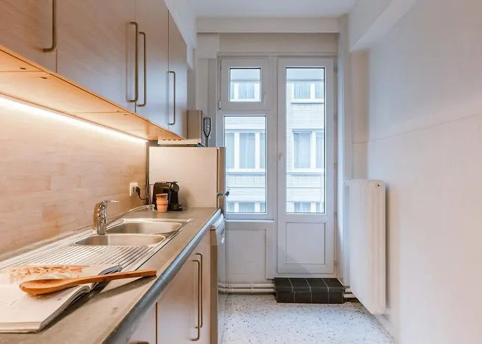 Pleasant In The Center Of * Ostende